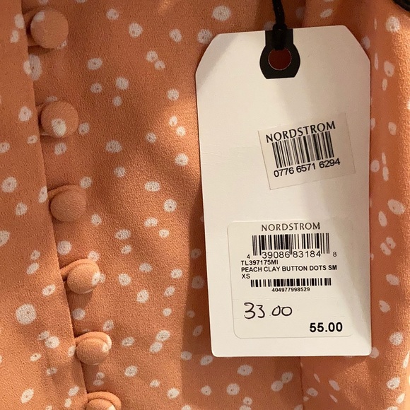 Leith Button Front Peplum Top | Peach Clay Dots - Picture 6 of 6